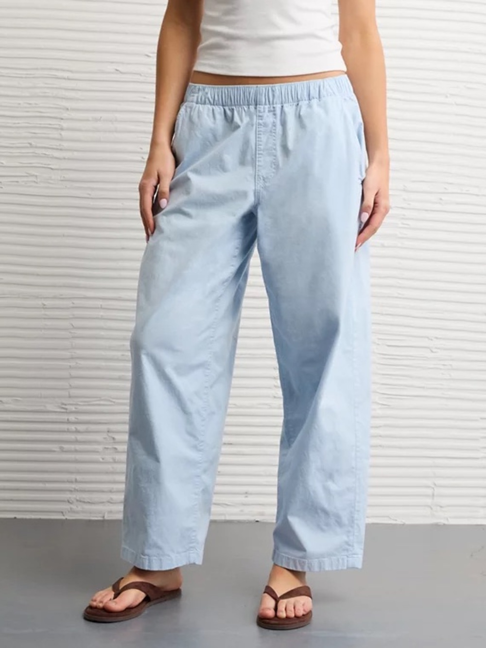 NWT American Eagle Low-Rise Pull-On Light Blue Barrel Pant Women’s Size XL